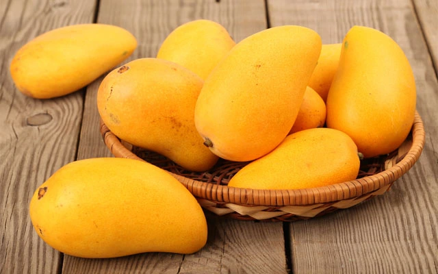 Golden Dashari Mango (Sunehra Dashahri Aam) - 500g from Imran
